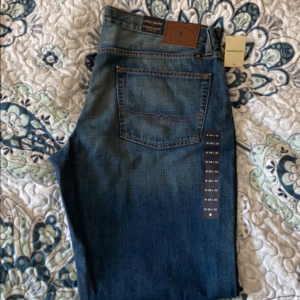NWT Lucky Brand 221 Straight cut Mens Jeans